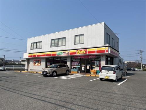 デイリーヤマザキ古賀市役所前店　610ｍ