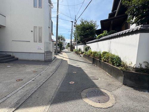 南西側前面道路