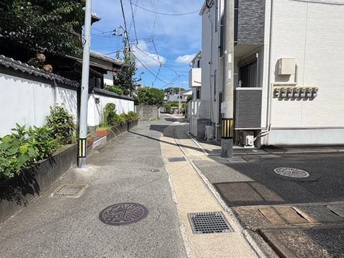 南西側前面道路2