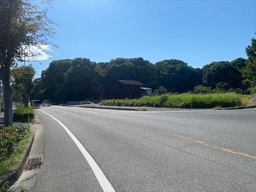 北西側前面道路