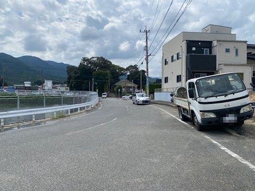 前面道路（北側から撮影）
