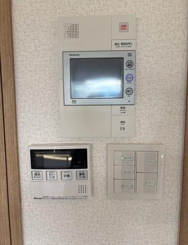 TV付インターフォン、浴室用リモコン