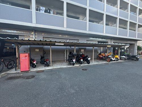 バイク置き場
