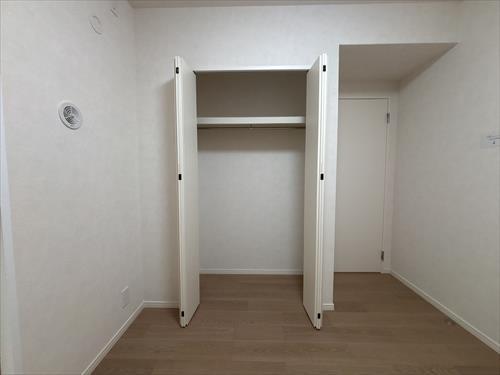 洋室約5.0帖の収納