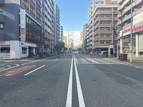 前面道路（北東側）