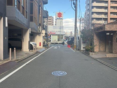 前面道路（南東側）