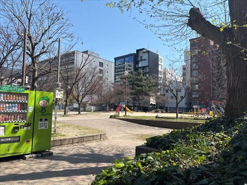 浜の町公園まで約140ｍ