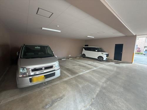 駐車場③