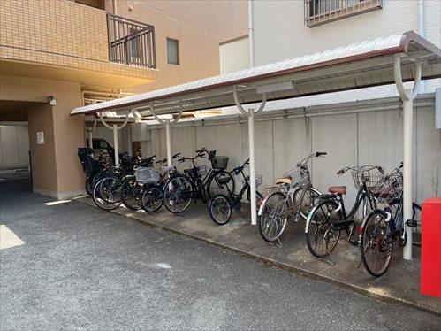 バイク置き場