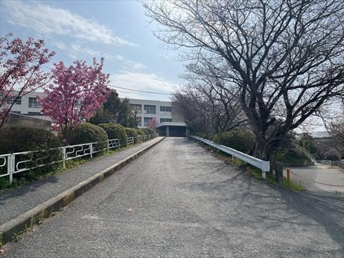 勢門小学校