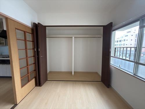 洋室4.5帖の収納