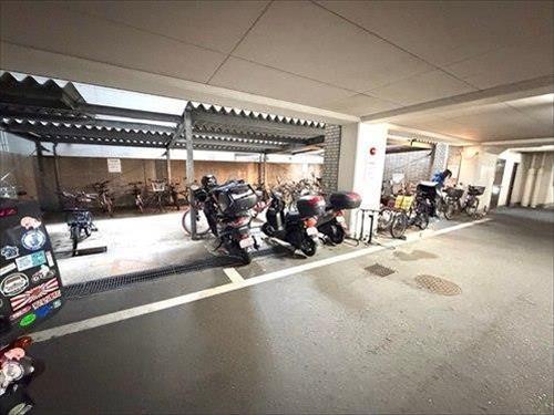 バイク置場