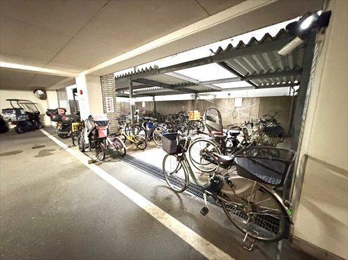 駐輪場