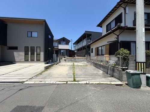 対象不動産（南側から撮影）