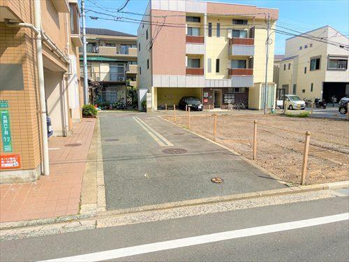 西側道路