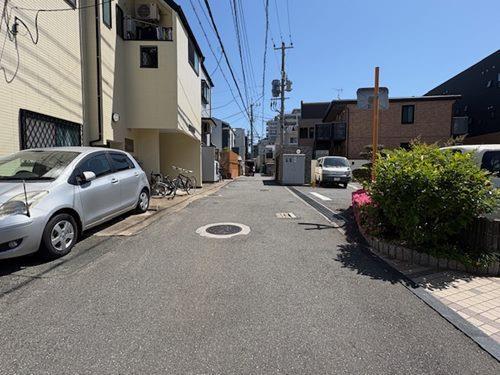 南東側前面道路2
