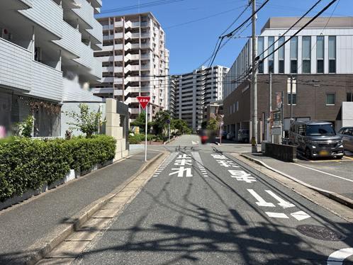 南西側前面道路