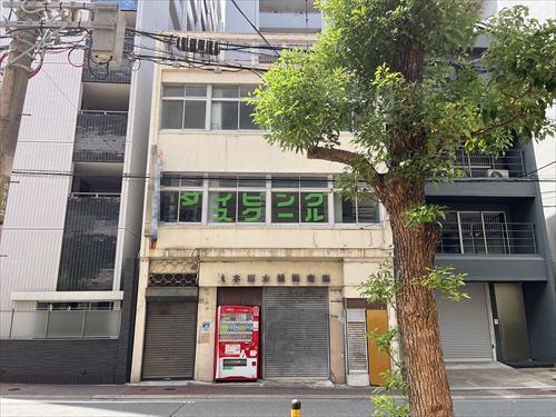外観東側