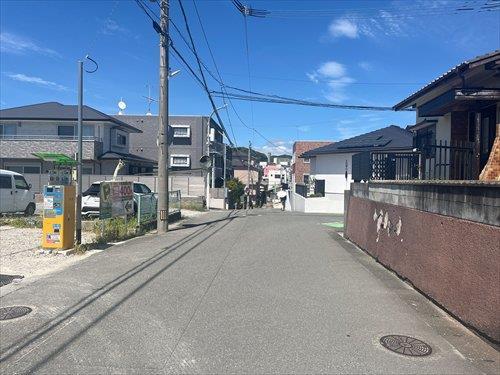 北西側公道