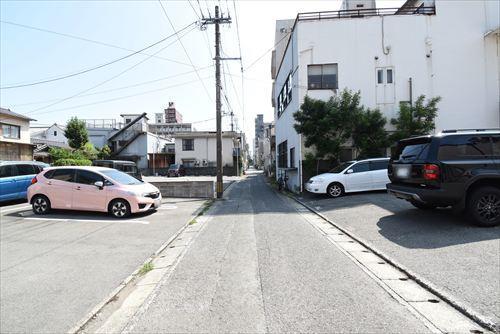 専用駐車場前面道路