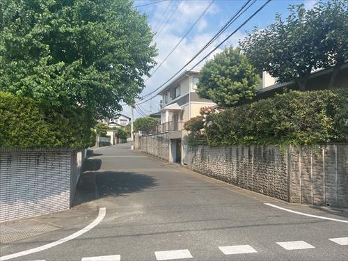北西側公道
