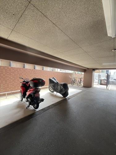 バイク置場