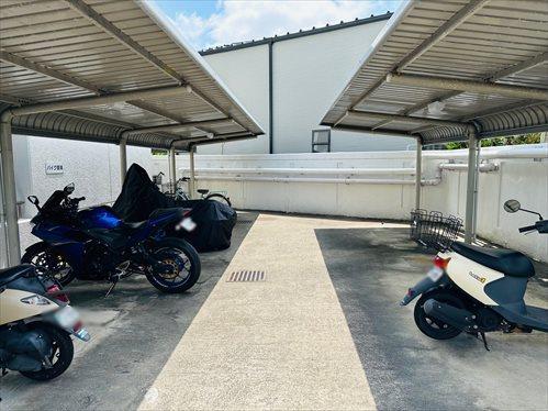 バイク置き場