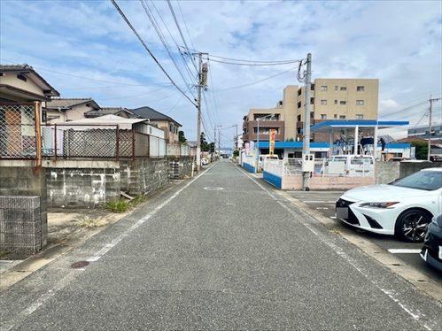 前面道路（南側から撮影）