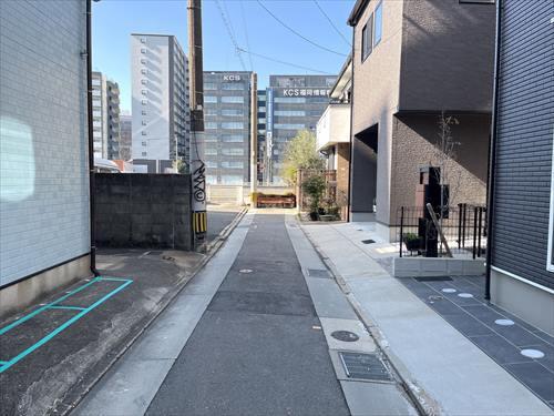 前面道路（遠景）