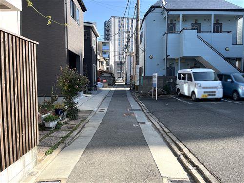 前面道路（別角度）