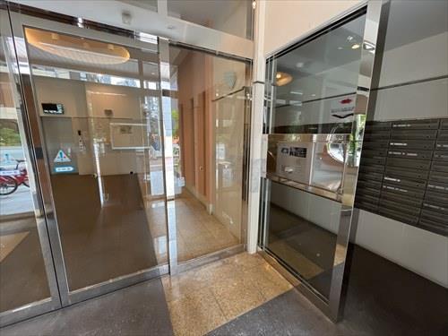 エントランスホール