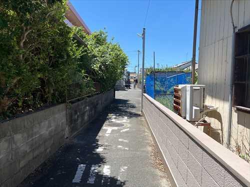 北西側道路（別角度）