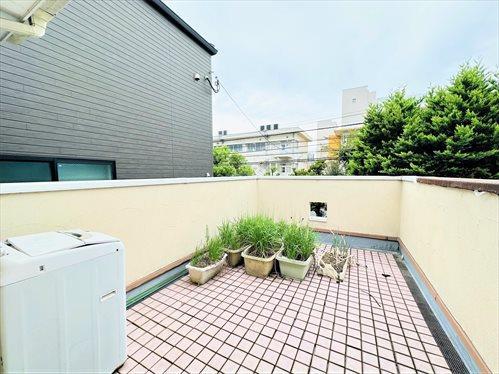 屋上バルコニー（南東向き）