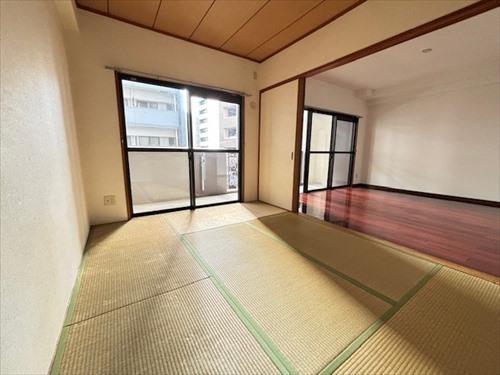 和室（別角度）