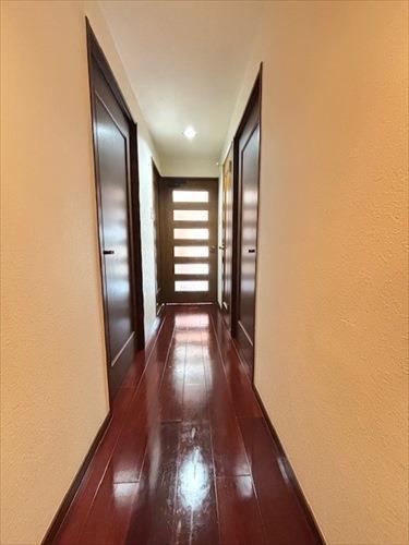 廊下（リビング方向）