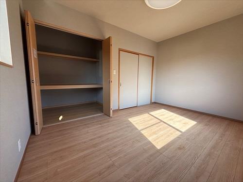 南西側約7.2帖洋室（別角度）