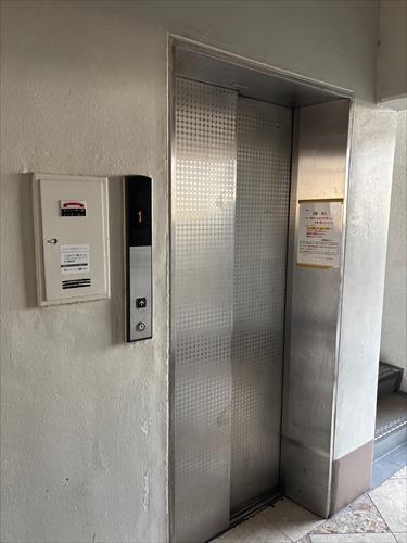 エレベーター