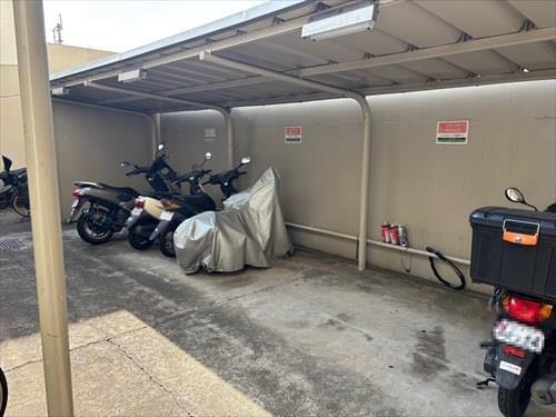 バイク置き場