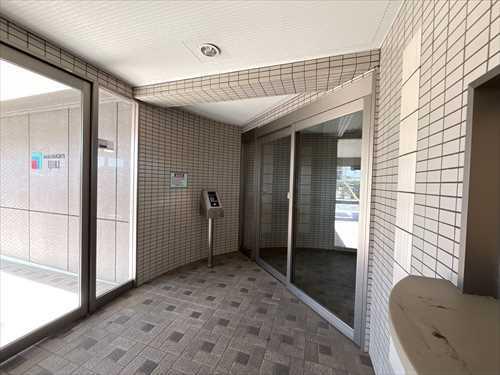 エントランス（別角度）