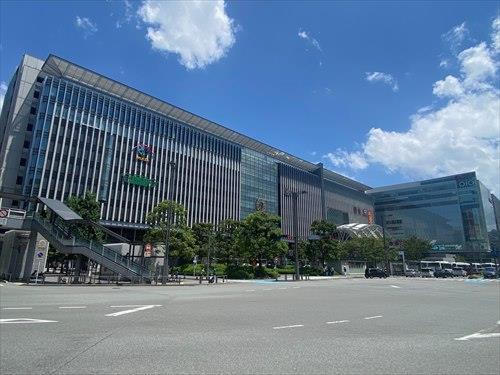 JR鹿児島本線、地下鉄七隈線「博多」駅