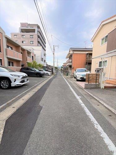 南東側前面道路（2026年5月撮影）