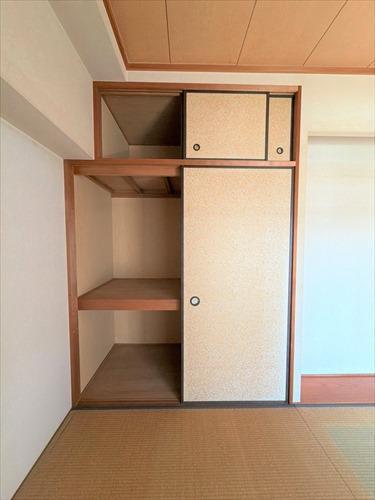 押入（和室6帖）