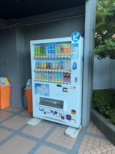 敷地内自動販売機