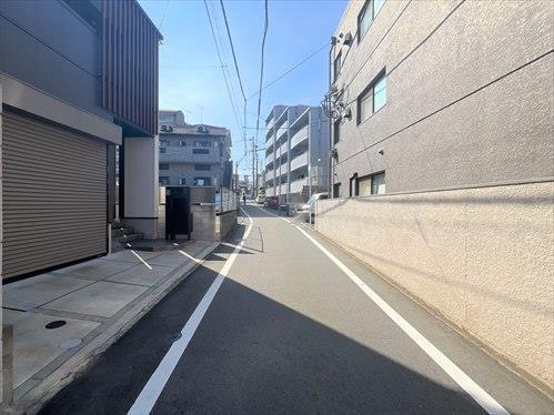 南西側前面道路