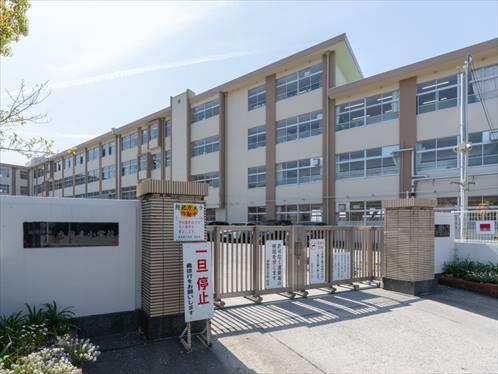 福岡市立香椎東小学校