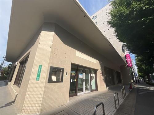 十八親和銀行東福岡支店（60ｍ）