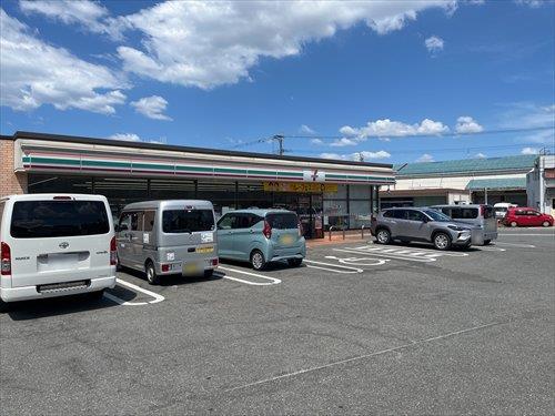 セブンイレブン福岡室住団地北店まで80ｍ