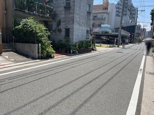 前面道路（北側より撮影）