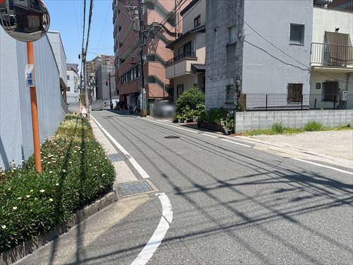 前面道路（南側より撮影）