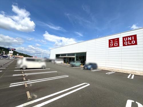 ユニクロ春日フォレストまで500m